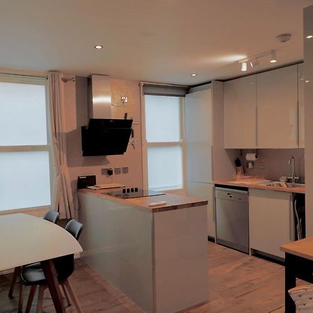 לונדון Luxury Apartment Located Near Marble Arch & Baker Street מראה חיצוני תמונה